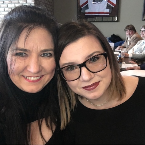 Meet your Posher, Melissa - Picture 8 of 11